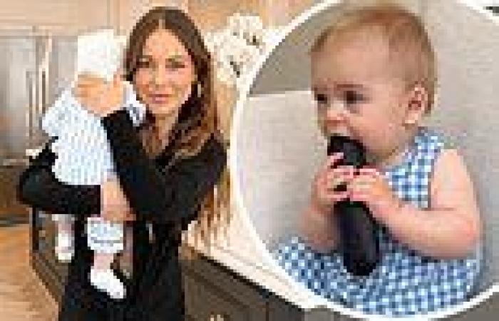 Saturday 2 July 2022 04:09 PM Louise Thompson spends quality time with her son Leo after being rushed to ... trends now