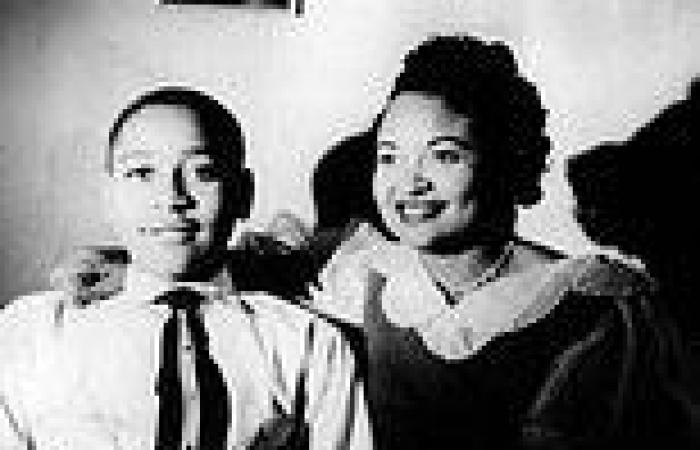 Saturday 2 July 2022 11:12 PM Family of Emmett Till, the black teen who inspired Civil Rights movement, will ... trends now