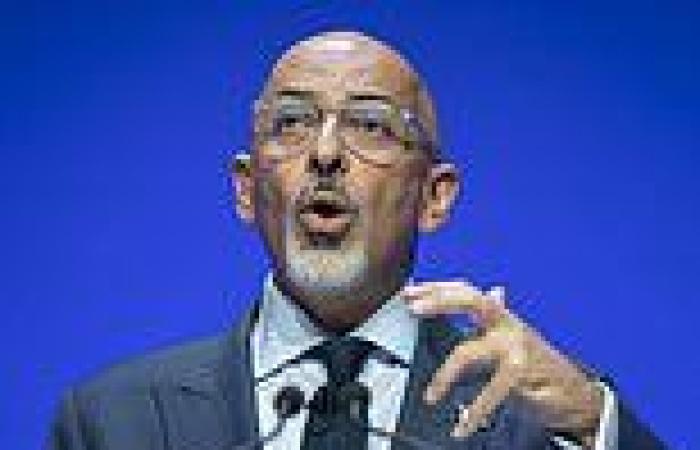 Sunday 3 July 2022 10:36 AM Nadhim Zahawi set to urge employers to move away from 'graduate only' jobs to ... trends now