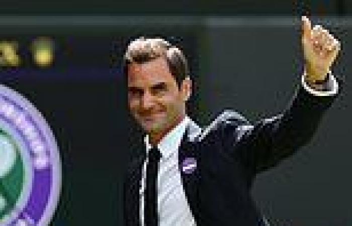 sport news Roger Federer receives a rapturous reception at Wimbledon's Centre Court ... trends now