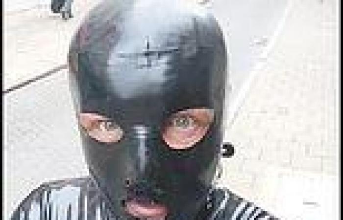Monday 4 July 2022 04:45 PM 'Gimp Man of Essex' filmed on a charity walkabout in Colchester trends now
