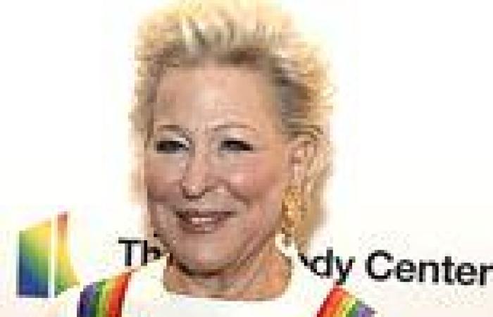Tuesday 5 July 2022 02:39 AM Bette Midler angers woke mob by blasting terms 'birthing people' and ... trends now