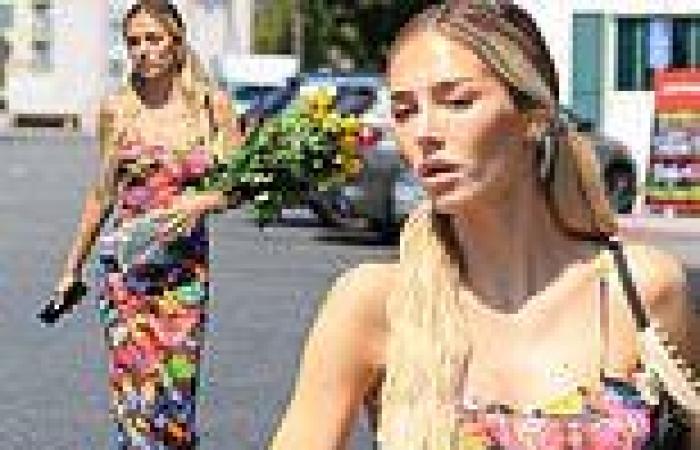 Wednesday 6 July 2022 07:45 AM Lisa Rinna's daughter Delilah Belle Hamlin, 24, is summery stylish shopping for ... trends now