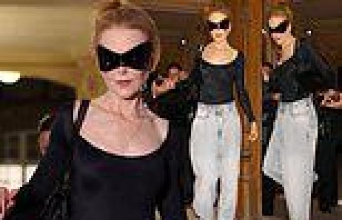 Wednesday 6 July 2022 12:42 AM Eyes Wide Shut: Nicole Kidman leaves Balenciaga fitting in mysterious ... trends now