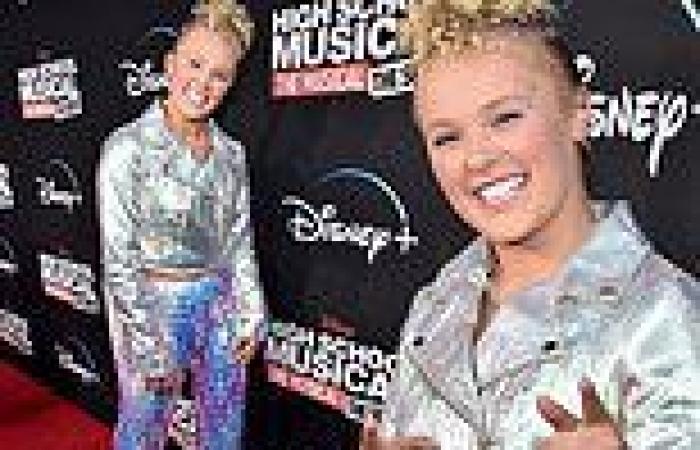 Thursday 28 July 2022 06:12 AM JoJo Siwa hits the red carpet for the Season 3 of High School Musical: The ... trends now