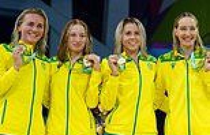sport news Jaw-dropping photo of Aussie pool queens' dominance as they smash world record ... trends now