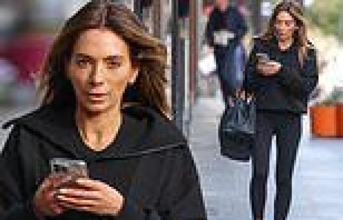 Tuesday 2 August 2022 01:24 AM Nadia Bartel goes makeup free as she steps out in Melbourne after hitting back ... trends now