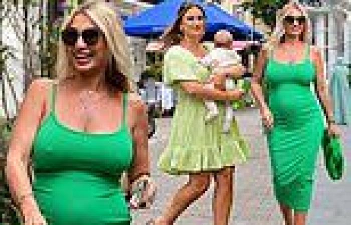 Thursday 4 August 2022 04:25 PM Pregnant Billie Faiers shows off her growing bump in a green midi dress trends now