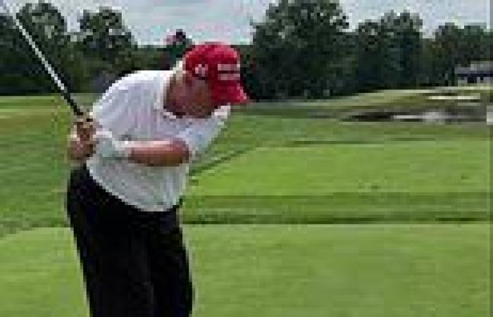 Friday 5 August 2022 10:43 AM Donald Trump is heckled by pranksters on his own golf course after sending a ... trends now