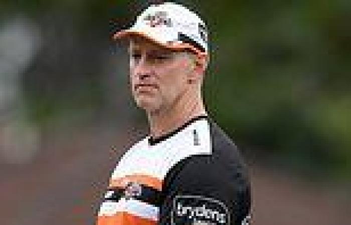 sport news Michael Maguire poised for NRL return  as Knights football club Peter Parr ... trends now