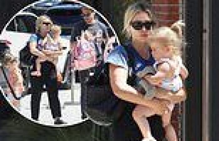 Sunday 7 August 2022 01:43 PM Hilary Duff  shops in LA with husband Matthew Koma and their daughters Banks, ... trends now