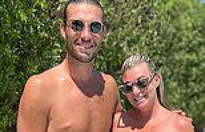 Tuesday 9 August 2022 02:19 PM Billi Mucklow and Andy Carroll in matching green swimsuits trends now