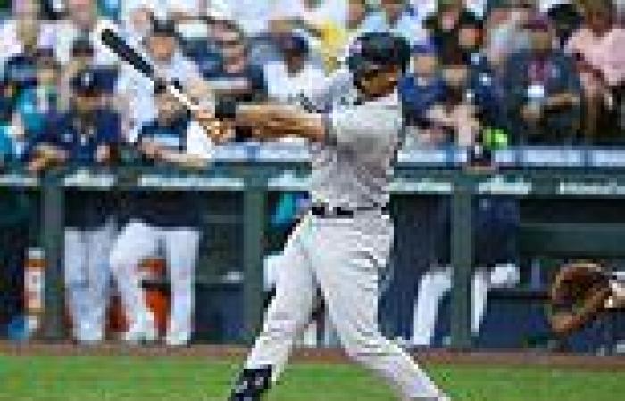 sport news Yankees DH Matt Carpenter leaves game against Mariners with foot fracture in ... trends now