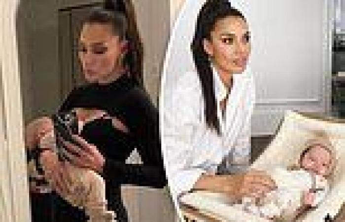 Tuesday 9 August 2022 09:31 AM Snezana Wood looks glamorous as she breastfeeds newborn daughter Harper trends now