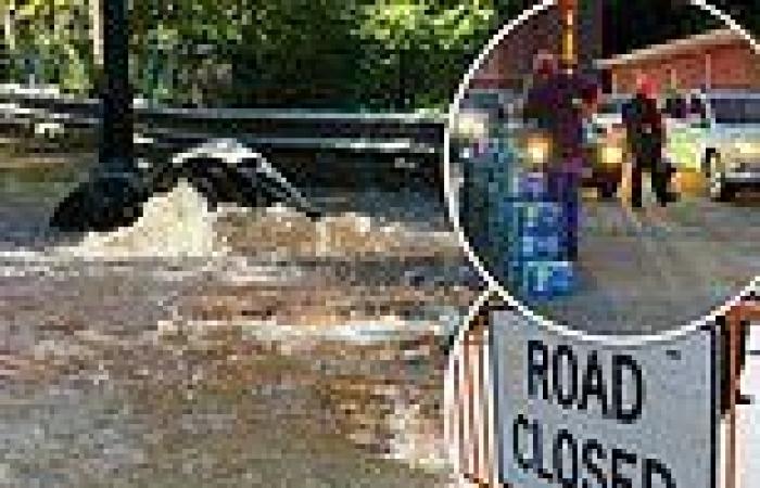 Wednesday 10 August 2022 07:34 AM Car swallowed by sinkhole in Newark as water main break leaves city without ... trends now