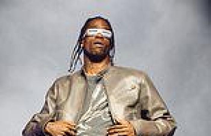 Wednesday 10 August 2022 12:04 PM Travis Scott 'sells over $1MILLION worth of merchandise during his gigs at ... trends now