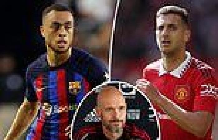 sport news Man United 'in talks' with Barcelona over Sergino Dest transfer despite Frenkie ... trends now