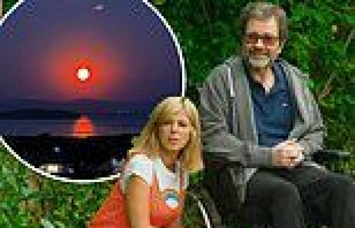 Saturday 13 August 2022 06:04 PM Kate Garraway shares moving post about the moon as she takes time out amid ... trends now