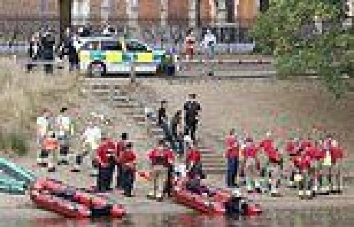 Sunday 14 August 2022 07:52 PM Emergency crews search River Thames for 'male teenager' who 'got into ... trends now