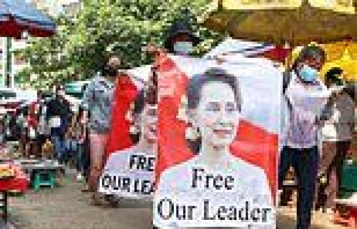 Monday 15 August 2022 03:49 PM Myanmar jails Aung San Suu Kyi, 77, for another six years for 'corruption' ... trends now