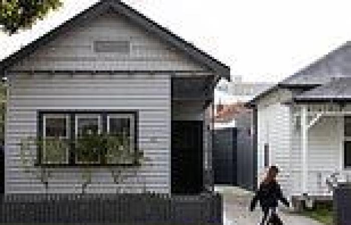 Tuesday 16 August 2022 06:04 AM ANZ Bank tips a 20 PER CENT plunge in house prices trends now