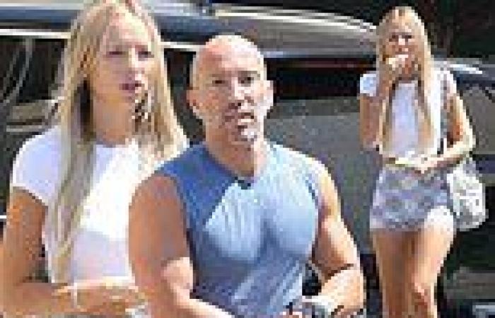 Thursday 18 August 2022 11:10 PM Jason Oppenheim, 45, and new girlfriend Marie-Lou Nurk, 25, are seen after a ... trends now