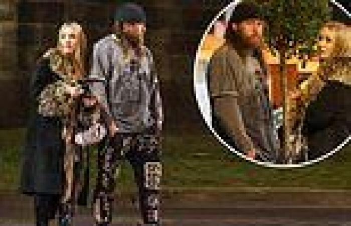 Thursday 18 August 2022 03:04 AM Kyle Sandilands' ex Imogen Anthony steps out with her new boyfriend after ... trends now