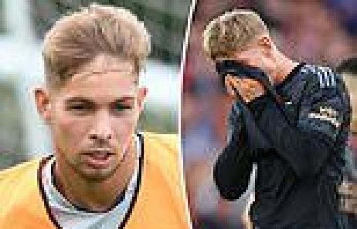 sport news Emile Smith Rowe appears to suffer another injury setback during warm-down at ... trends now