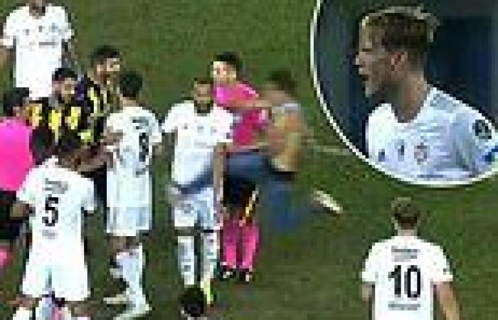 sport news Turkish fan storms the pitch and FLY KICKS a Besiktas player with Tosun caught ... trends now