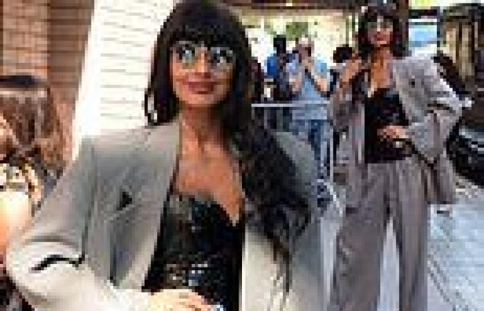 Wednesday 14 September 2022 09:53 PM Jameela Jamil looks the epitome of style as she steps out in New York trends now