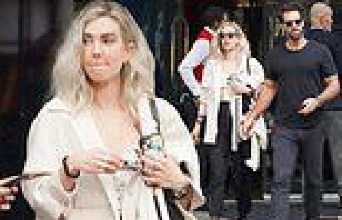 Monday 19 September 2022 11:59 PM Vanessa Kirby sparks rumours she's dating Paul Rabil as they're spotted in New ... trends now