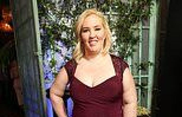 Wednesday 21 September 2022 05:50 PM Mama June HOSPITALIZED for severe headaches and dizziness... but she says she ... trends now