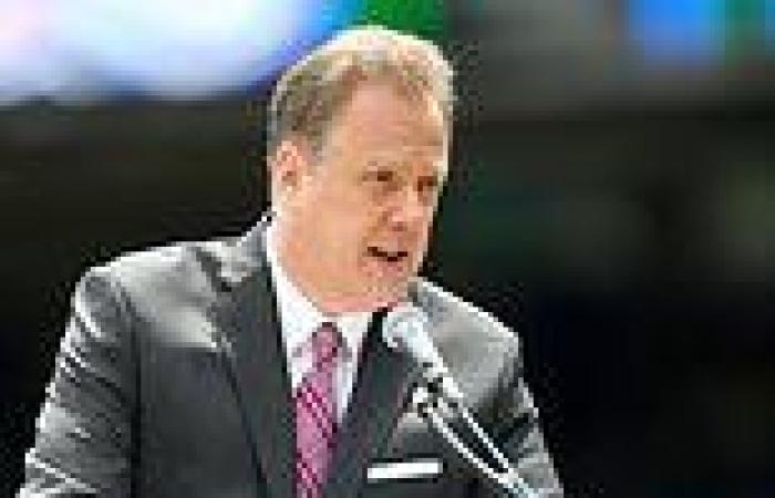 sport news Yankees 'offer fan-favorite announcer Michael Kay to Apple TV+ for Aaron ... trends now