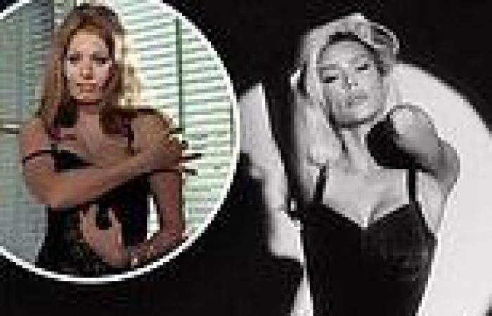 Saturday 24 September 2022 05:59 PM Kim Kardashian channels Sophia Loren for Dolce & Gabbana trends now