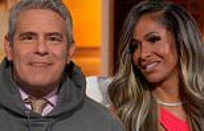 Monday 26 September 2022 04:56 AM Real Housewives Of Atlanta Reunion: Shereé Whitfield gifts Andy Cohen with ... trends now