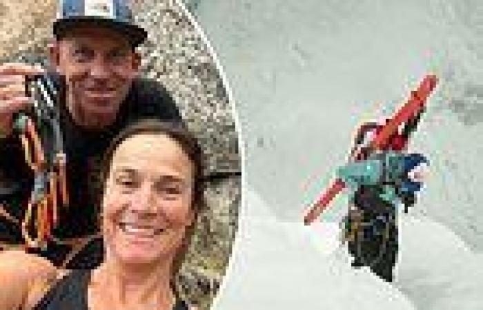 Tuesday 27 September 2022 02:05 AM Colorado mom-of-two is missing after reaching summit of Mount Manaslu trends now