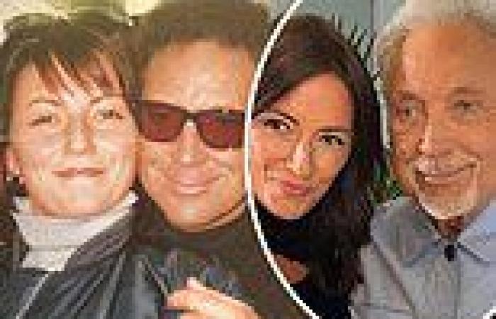 Wednesday 28 September 2022 02:14 PM Davina McCall shares a throwback snap with Tom Jones taken 30 YEARS earlier trends now