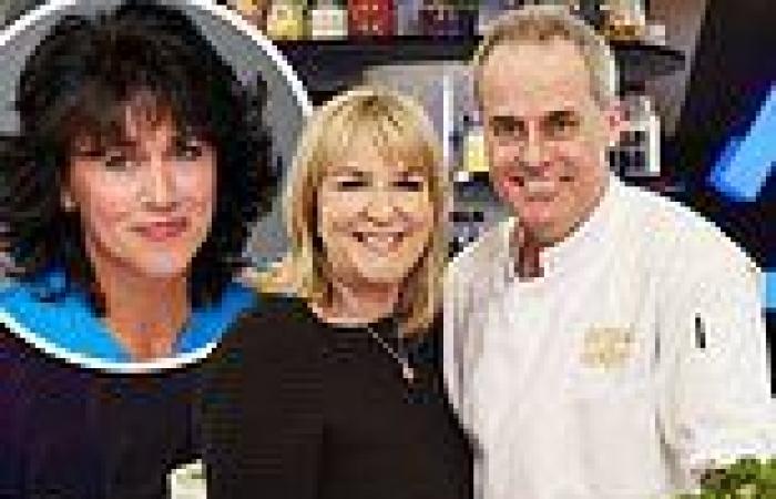 Thursday 29 September 2022 11:05 PM Phil Vickery is seen kissing ex-wife Fern Britton's best pal trends now