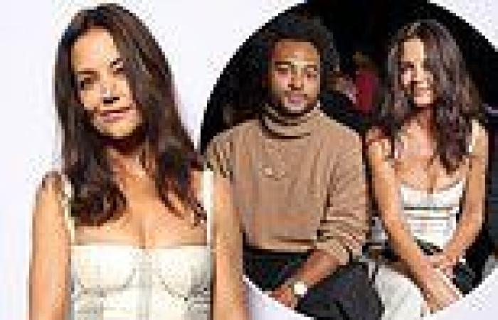 Thursday 29 September 2022 04:38 PM Katie Holmes attends Paris Fashion Week with her boyfriend Bobby Wooten III  trends now