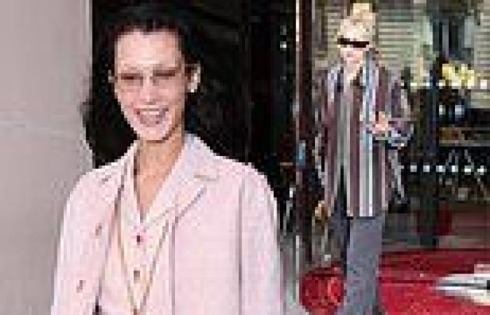 Friday 30 September 2022 04:11 PM Bella Hadid wears quirky pink ensemble while sister Gigi rocks a casual look trends now