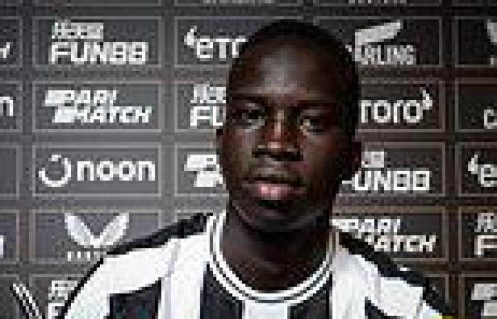 sport news Garang Kuol: Newcastle beat Barcelona to sign future star in $515,000 deal trends now