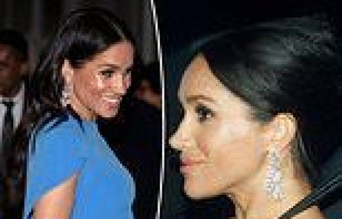Saturday 1 October 2022 11:06 PM Mystery behind Meghan Markle's bloodsoaked' earrings from Saudi prince is ... trends now