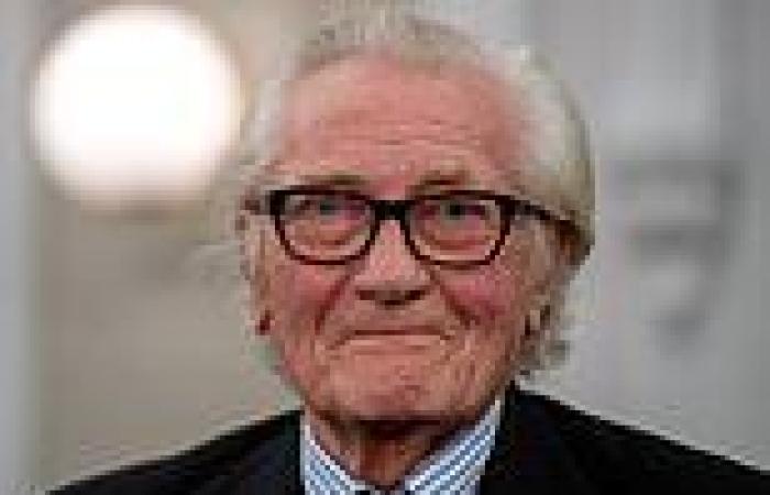 Monday 3 October 2022 04:21 PM Tory peer Lord Heseltine warns Liz Truss 'things are looking pretty bleak' ... trends now
