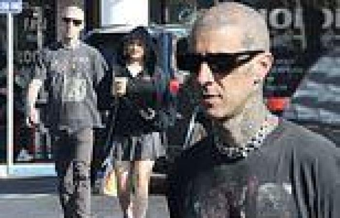 Thursday 6 October 2022 04:58 AM Travis Barker cuts a casual figure while taking daughter Alabama to lunch in LA trends now