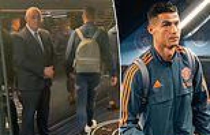 sport news Ronaldo praised after the Man United star deliberately avoided walking on the ... trends now