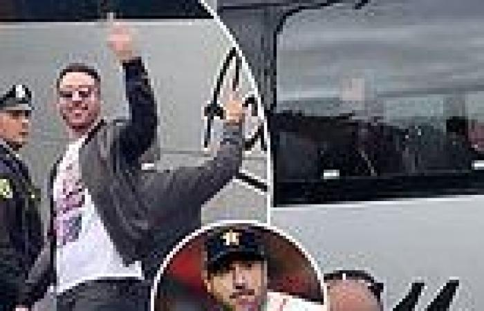 sport news Justin Verlander explains why he flipped the bird to Phillies fans ahead of ... trends now