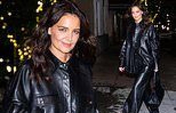 Wednesday 2 November 2022 09:04 AM Katie Holmes looks effortlessly stylish in an all-leather ensemble in New York ... trends now