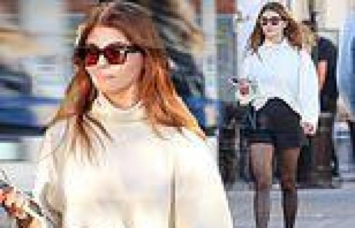 Saturday 5 November 2022 11:46 PM Olivia Jade puts on leggy display in cozy white sweater and tiny black shorts ... trends now
