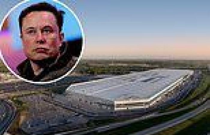 Tuesday 15 November 2022 09:05 PM Tesla construction workers at Giga Texas claim unsafe conditions and unpaid ... trends now