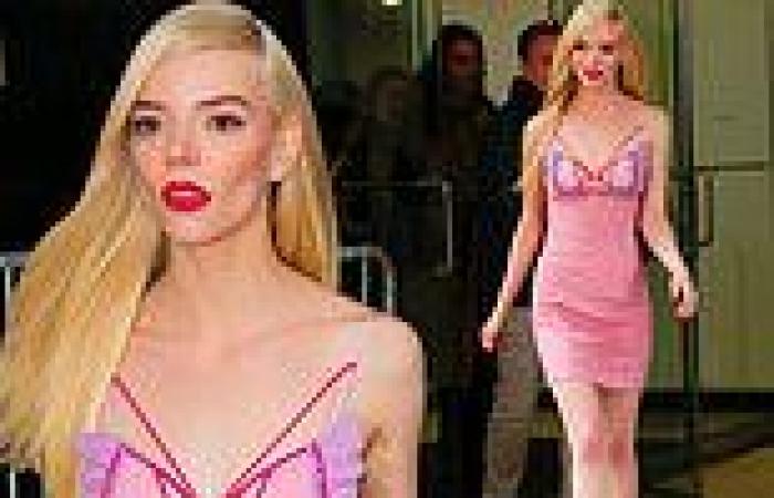 Wednesday 16 November 2022 01:17 AM Anya Taylor-Joy dazzles in a plunging pink minidress as she steps out in her ... trends now